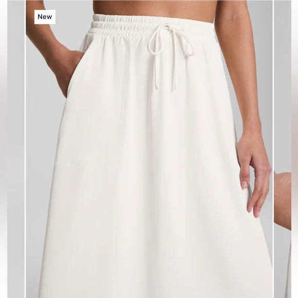 Spanx carry on midi skirt travel outfit tall - Picture 4 of 7